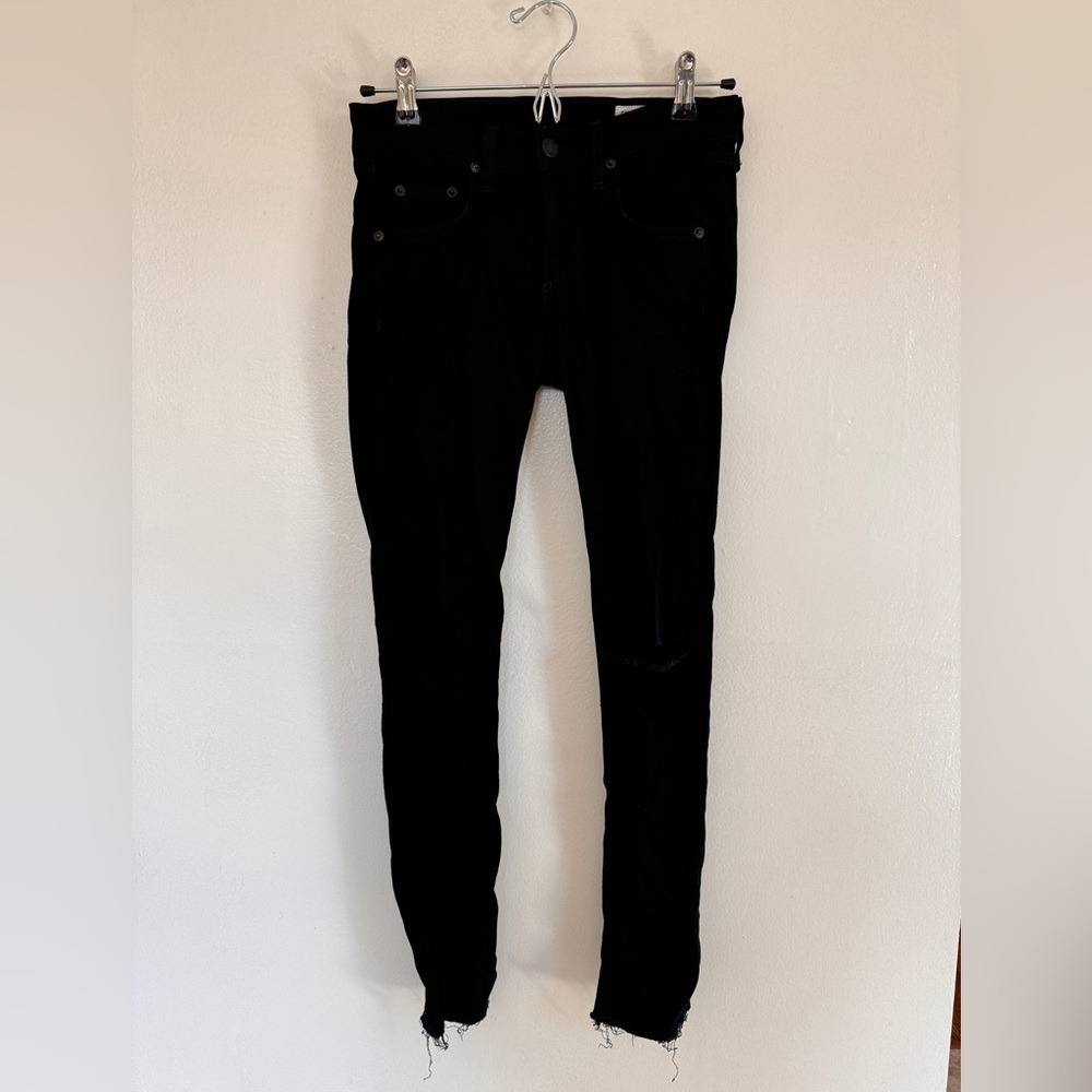 Rag & Bone Nero distressed capri skinny jeans, size 25